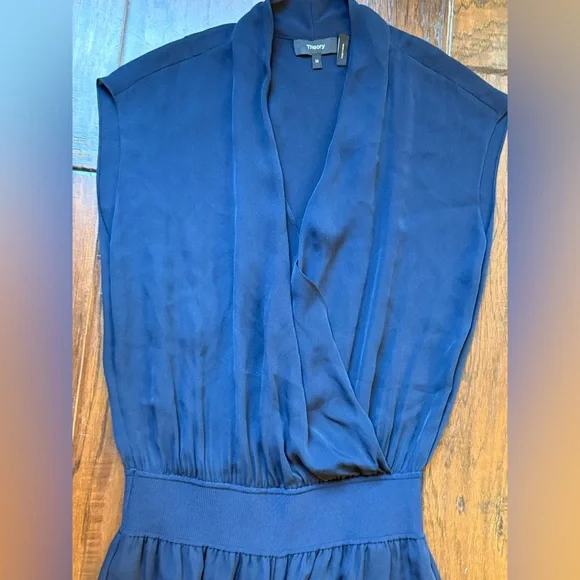 THEORY Women’s Draped Jumpsuit Navy 100% Silk Cropped Travel - Picture 5 of 9